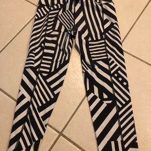 Victoria’s Secret Sport Knockout Capri Legging S